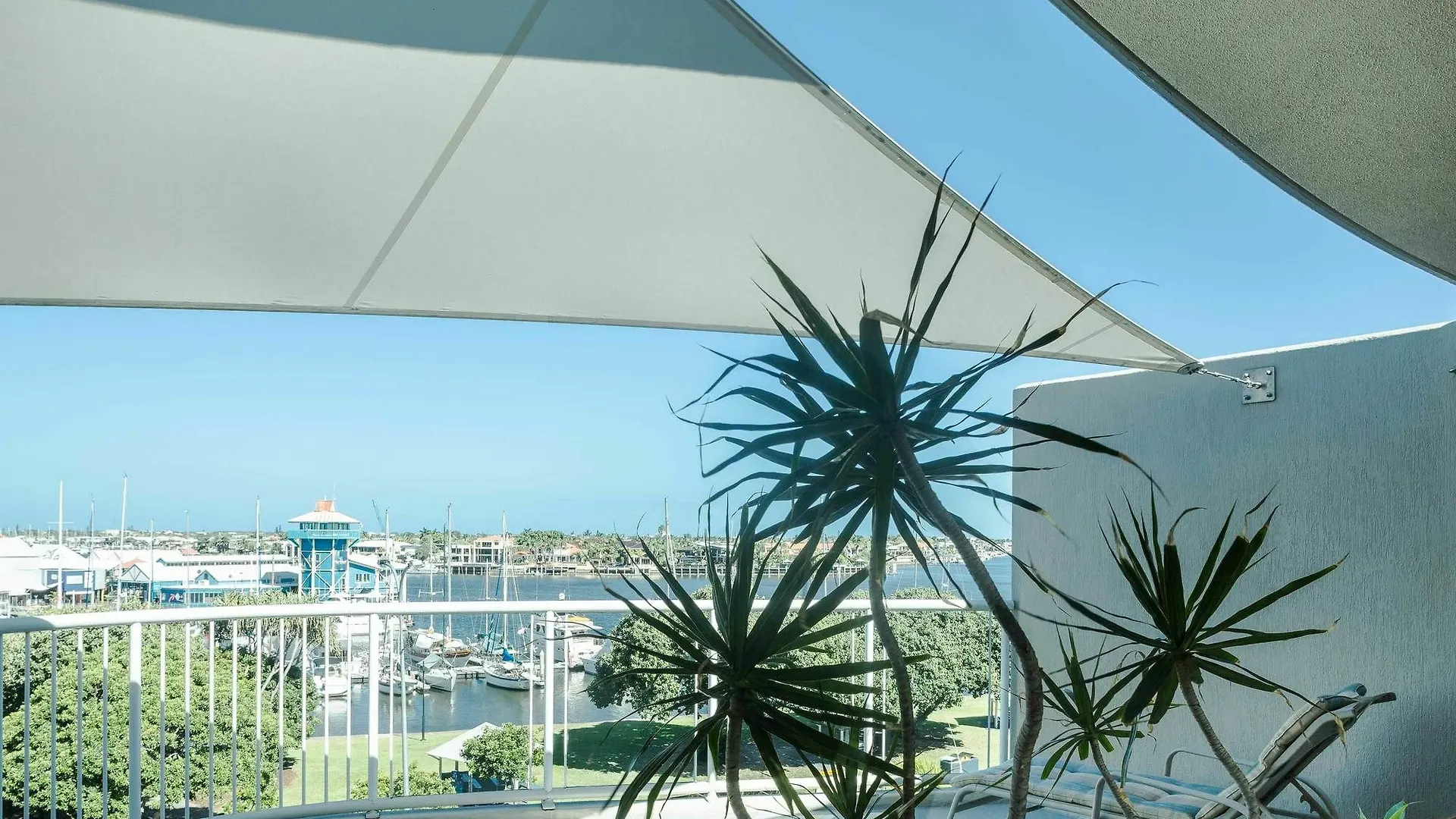 Sailport Mooloolaba Apartments 4*,